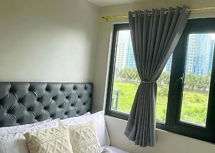 Mins To Moa-cozy W Hot Shower & Balcony Hotel 4*